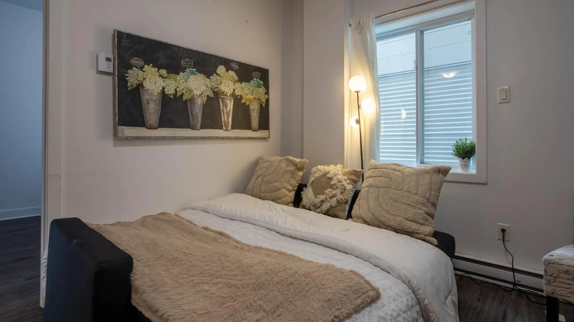 מונטריאול Modern Apartment In The Heart Of Griffintown 0*,